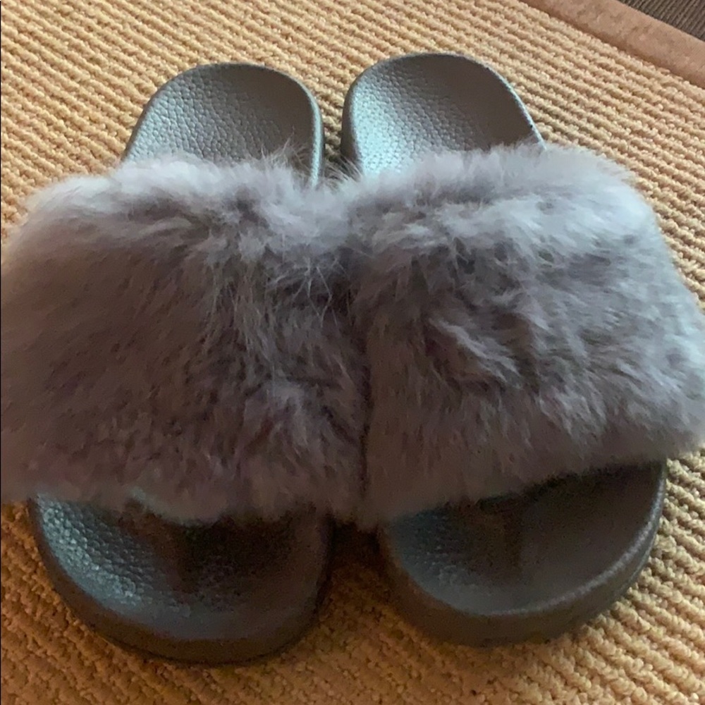 FLUFFY SLIDES